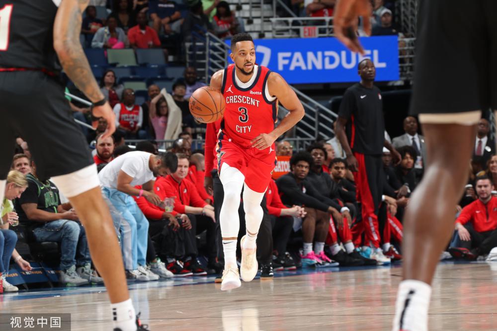 些方面成为 些方面成为